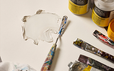 Medios y Gesso